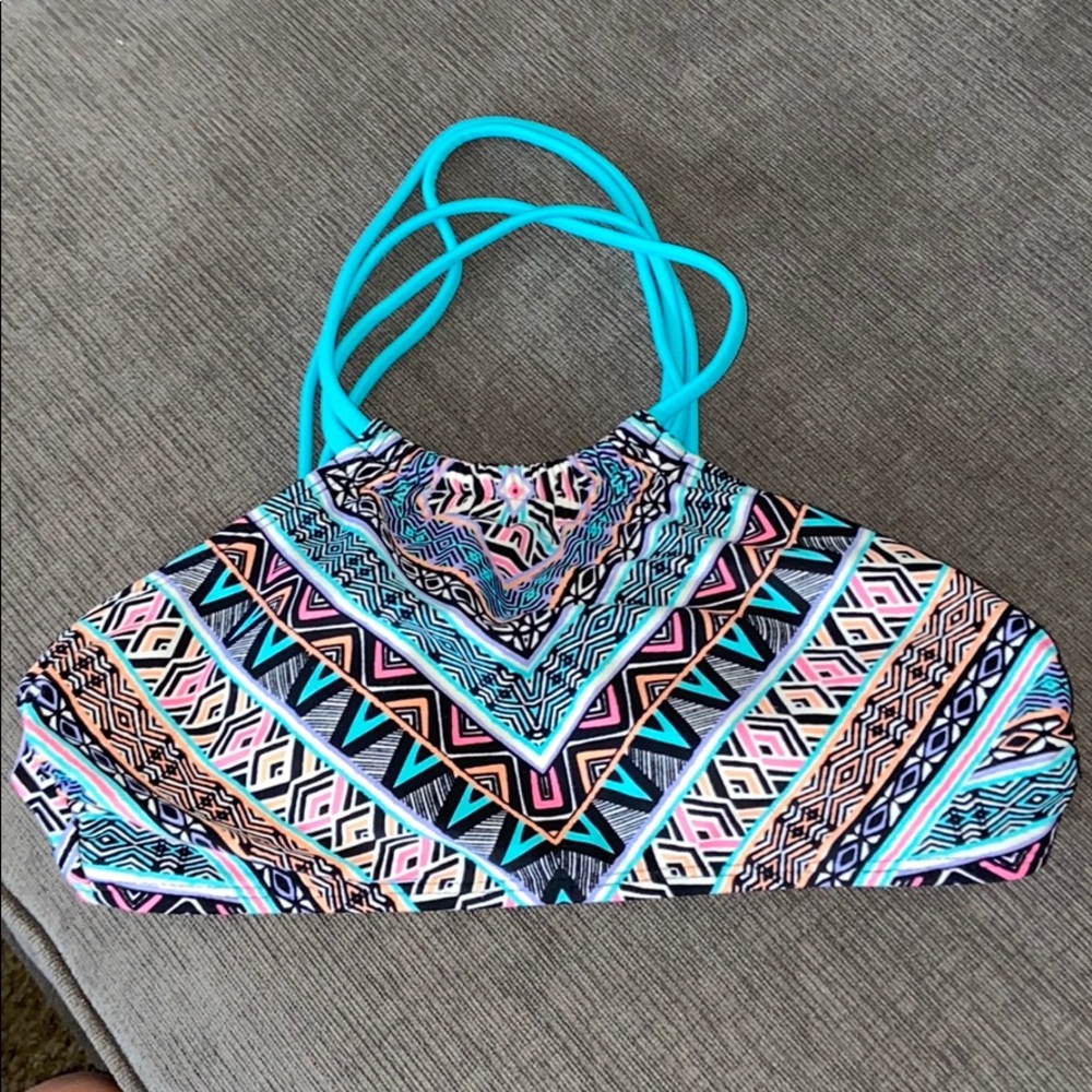 Xhilaration Swimsuit Top Size S